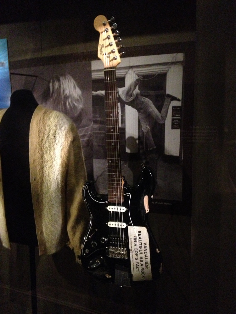 fender cobain kurt stratocaster guitars emp guitar telecaster